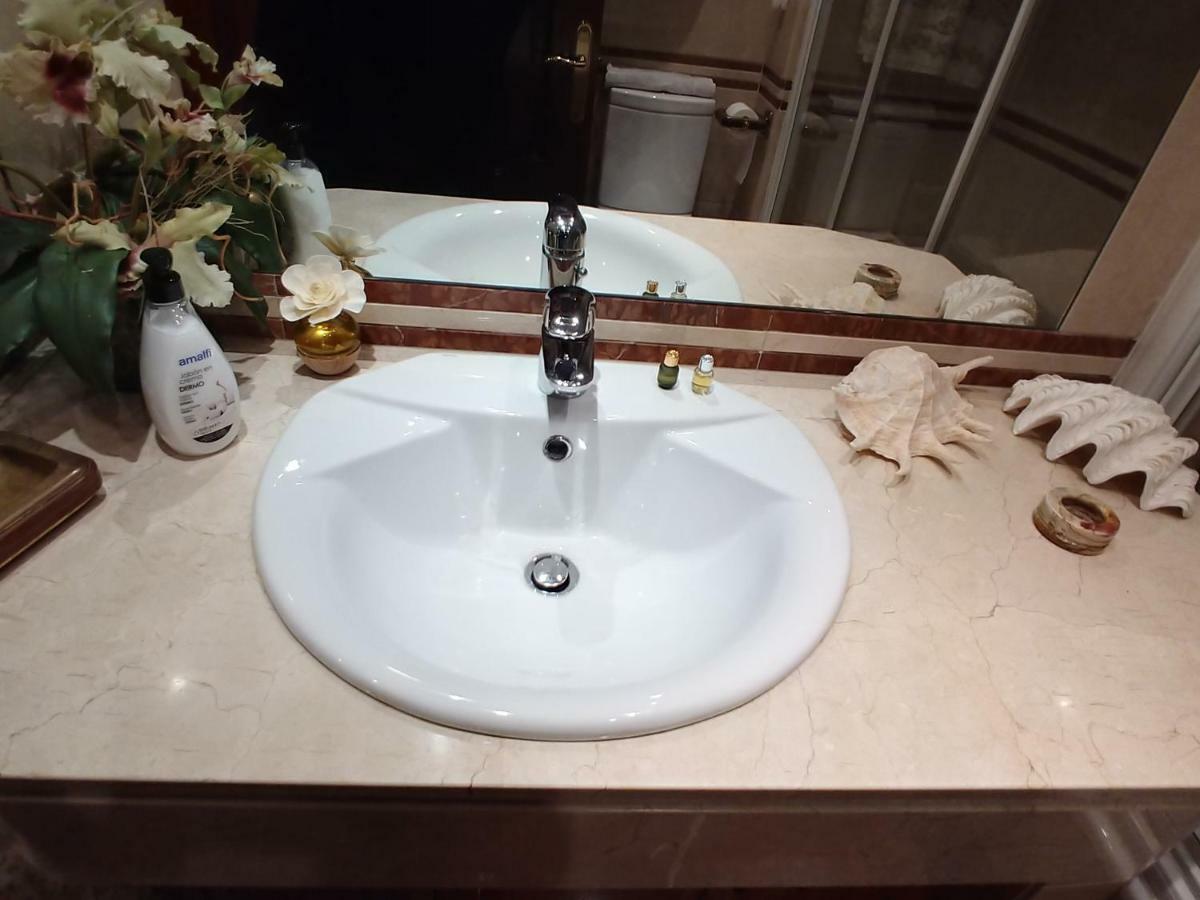 Hogar, A Modo De Hotel 希洪 外观 照片